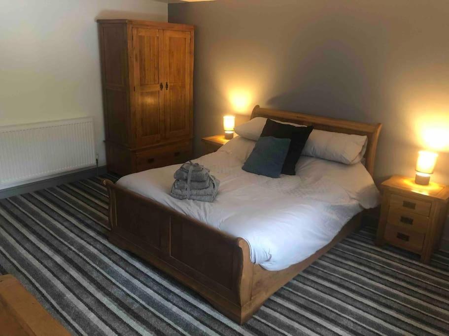 2 Bedroom Apartment, Cononley Near Skipton Bagian luar foto