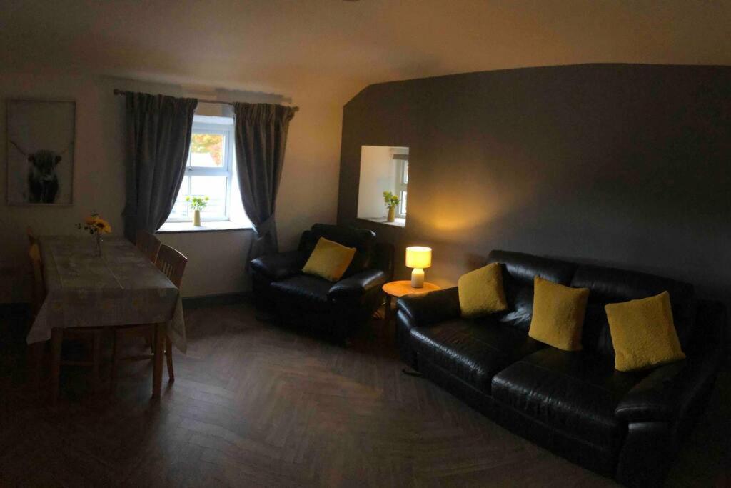 2 Bedroom Apartment, Cononley Near Skipton Bagian luar foto
